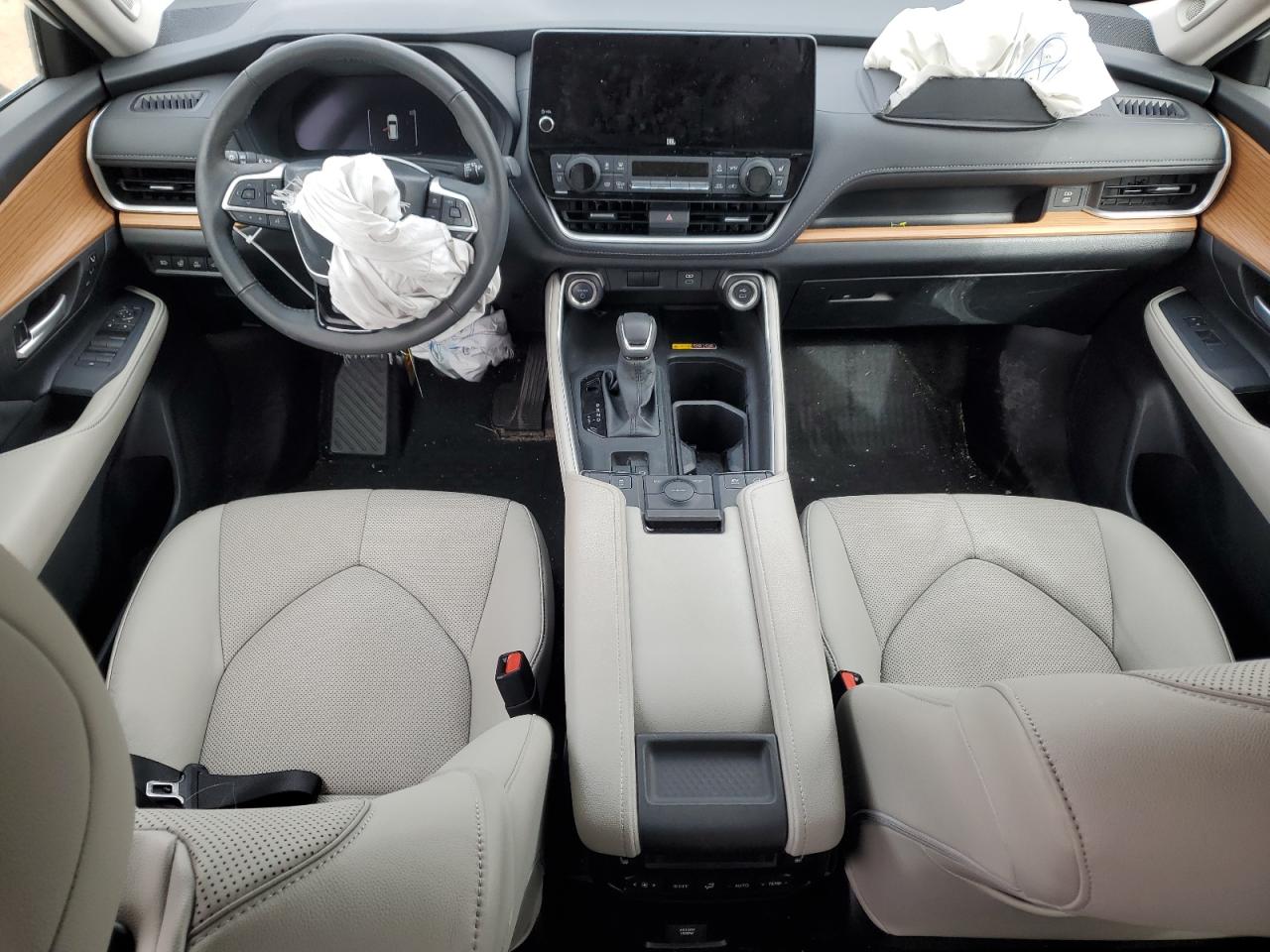 2024 TOYOTA GRAND HIGHLANDER XLE VIN:5TDACAB59RS019201