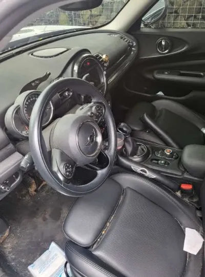 2019 MINI Clubman VIN: