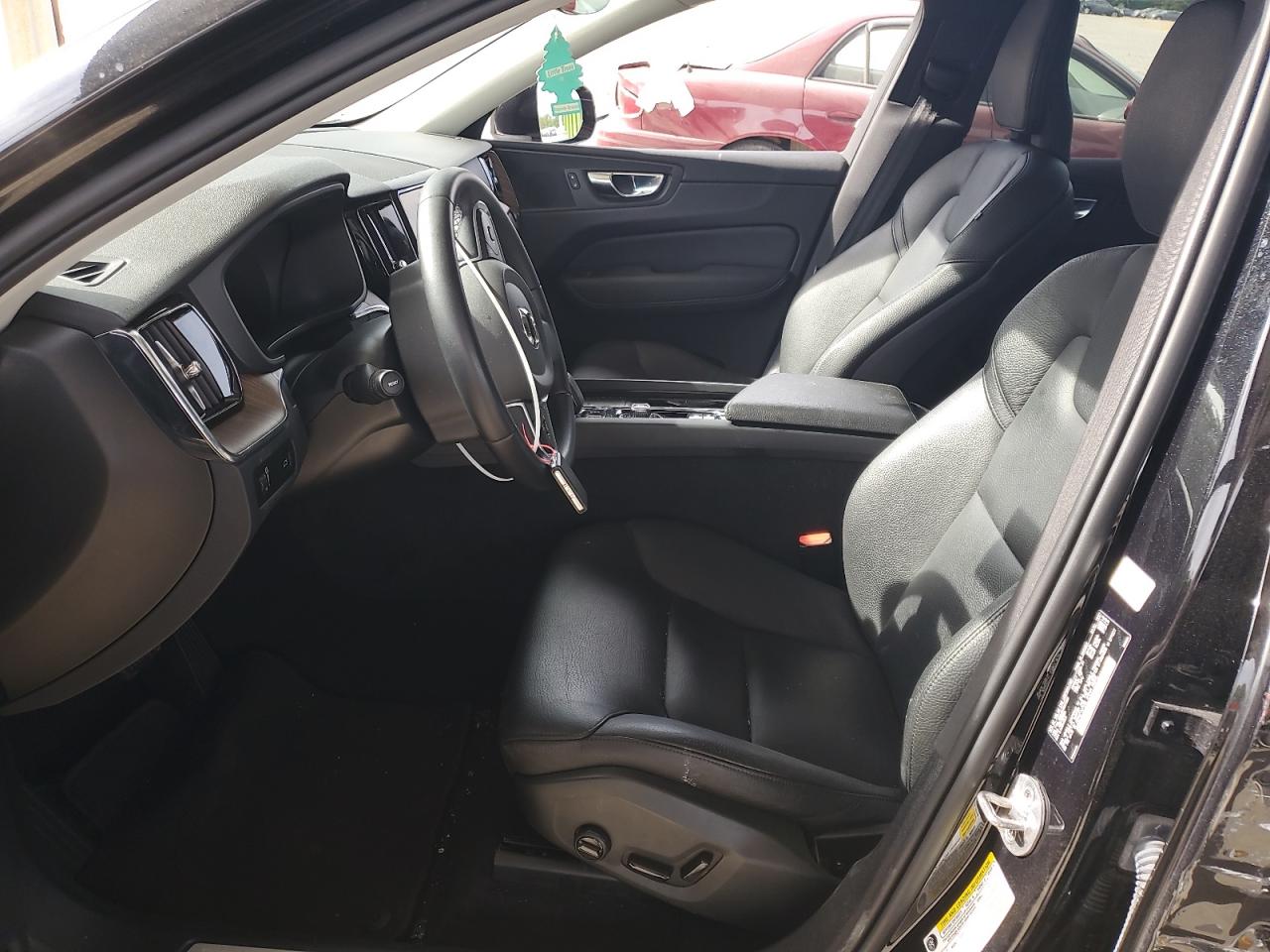 2022 VOLVO XC60 B5 MOMENTUM VIN:YV4L12DK9N1987326