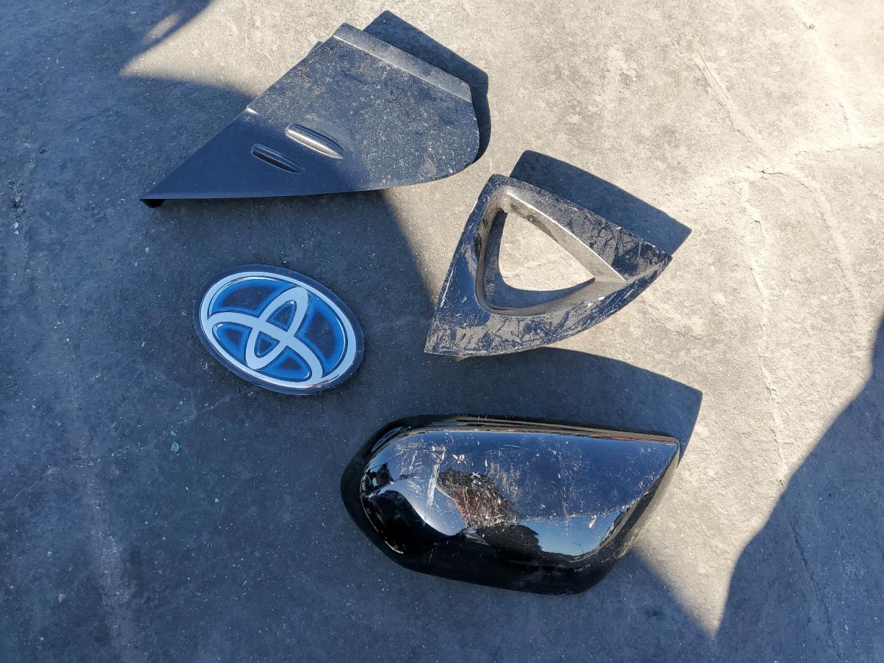 2022 TOYOTA PRIUS NIGHT SHADE VIN:JTDKAMFU3N3165215