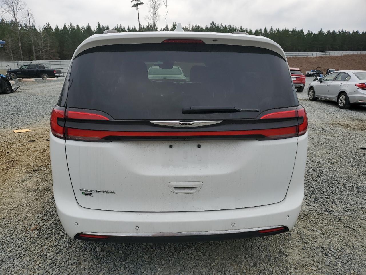 2022 CHRYSLER PACIFICA TOURING L VIN:2C4RC1BG8NR115182