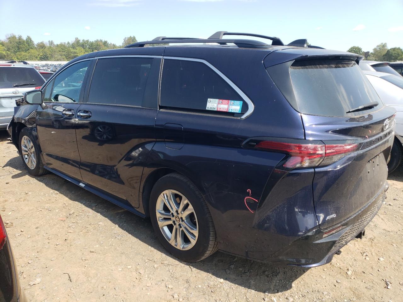 2022 TOYOTA SIENNA XSE VIN:5TDDSKFC8NS055065