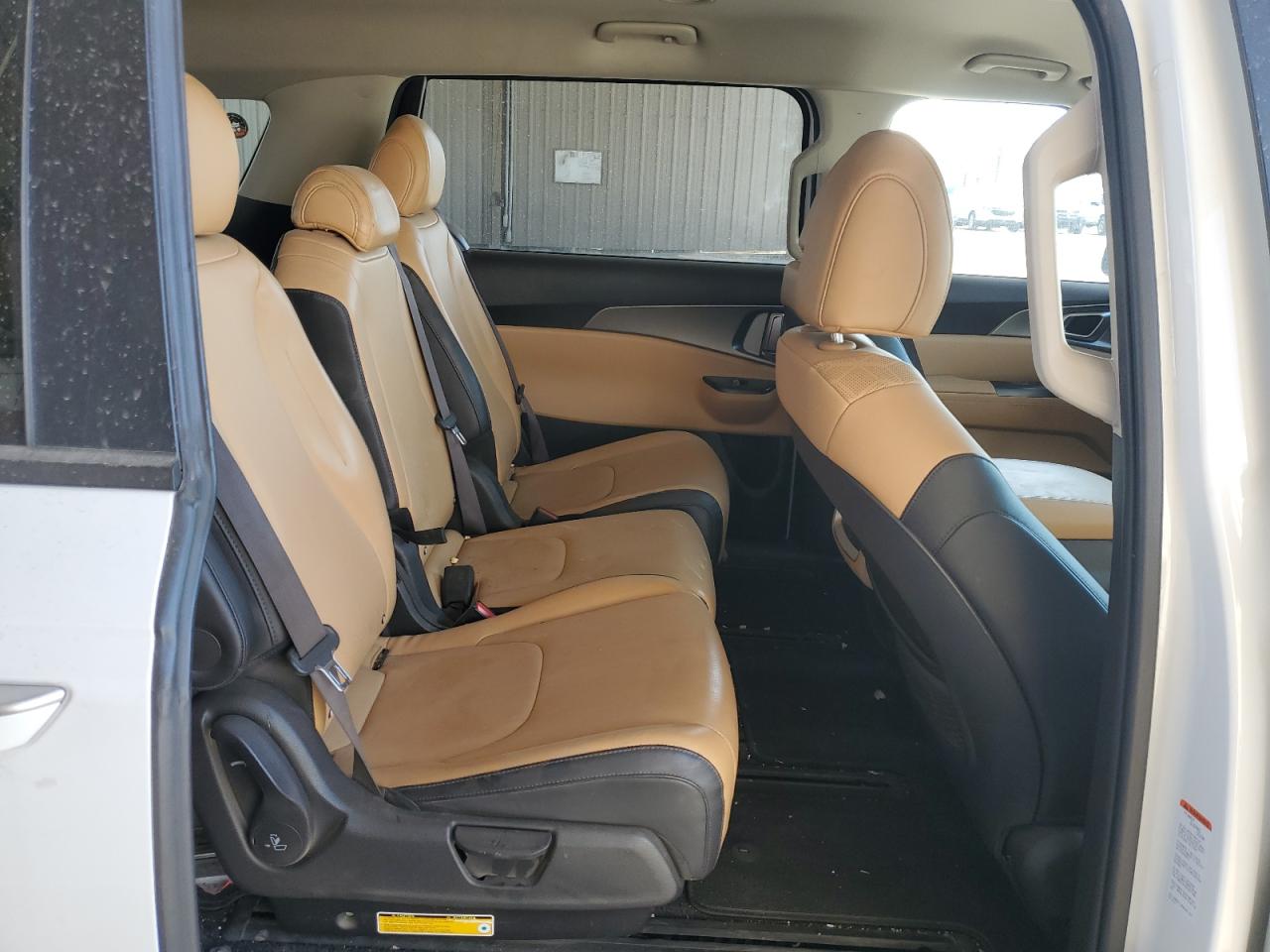 2022 KIA CARNIVAL LX VIN:KNDNB4H30N6156002