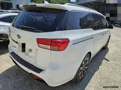 2016 Kia Carnival VIN: