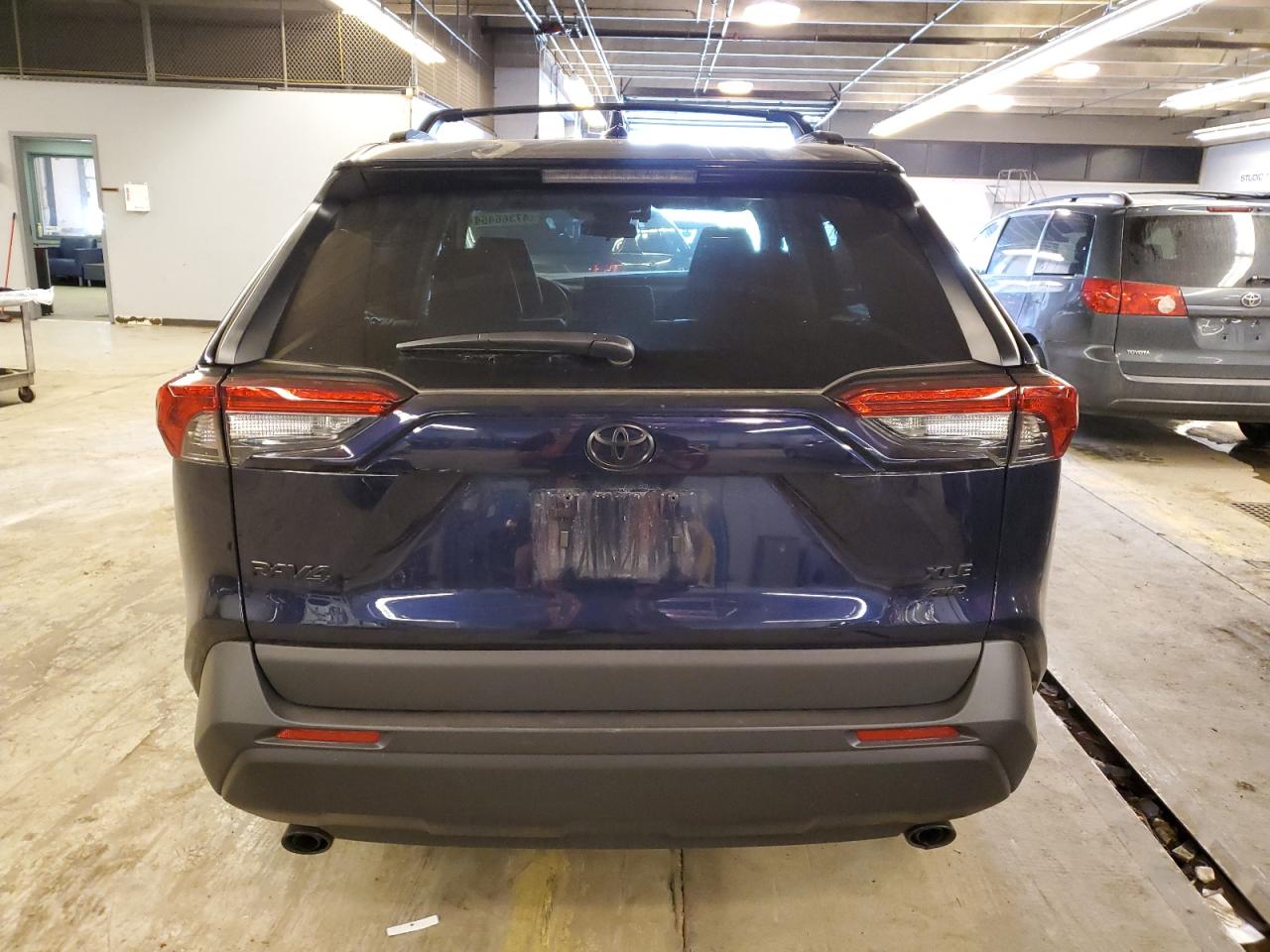 2022 TOYOTA RAV4 XLE VIN:2T3P1RFVXNW305303