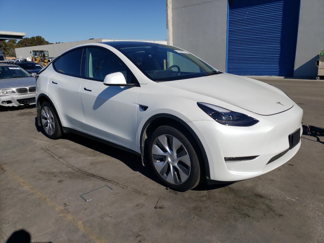 2024 TESLA MODEL Y  VIN:7SAYGDEE2RF004899