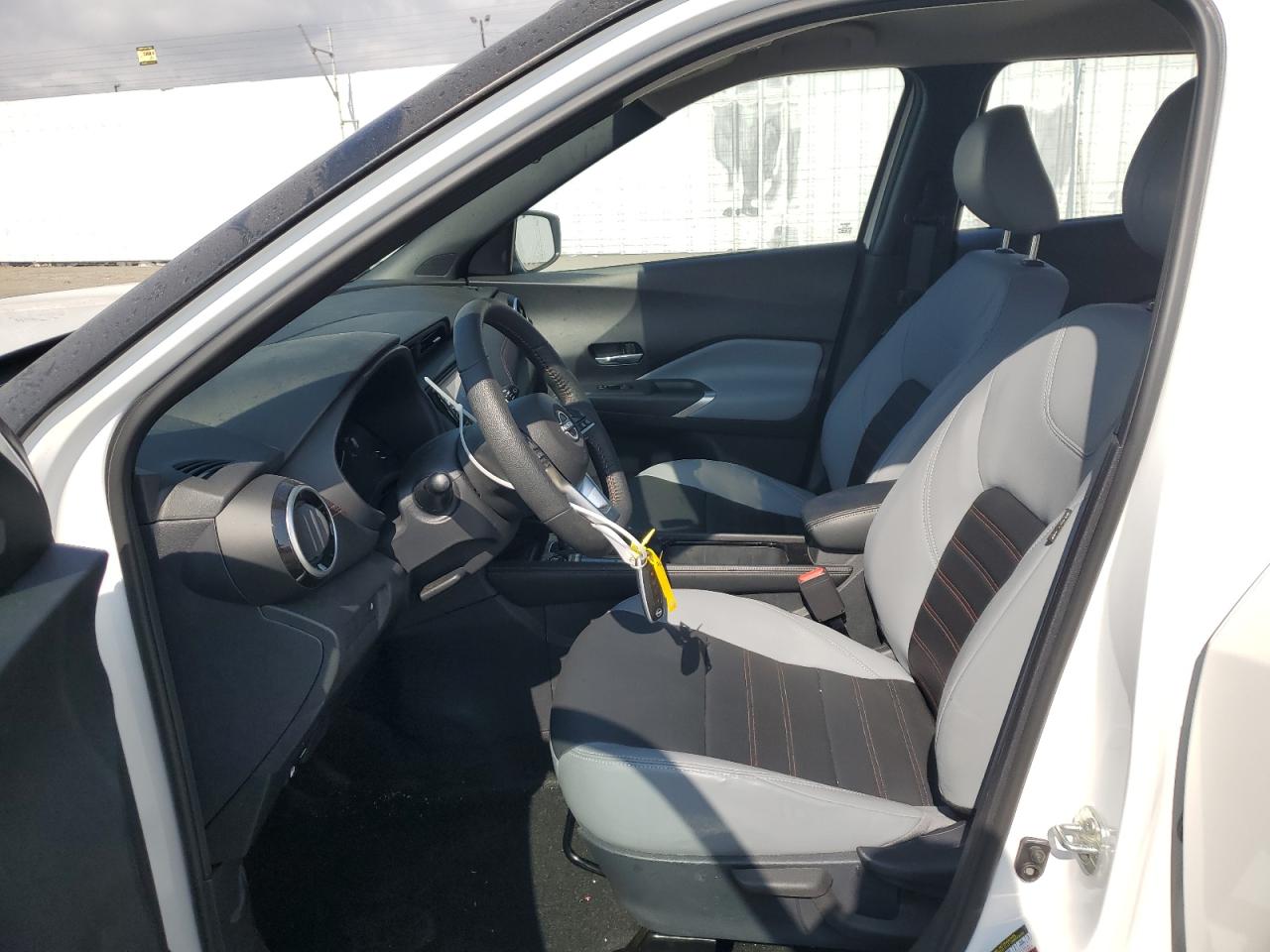 2024 NISSAN KICKS SR VIN:3N1CP5DV0RL535683