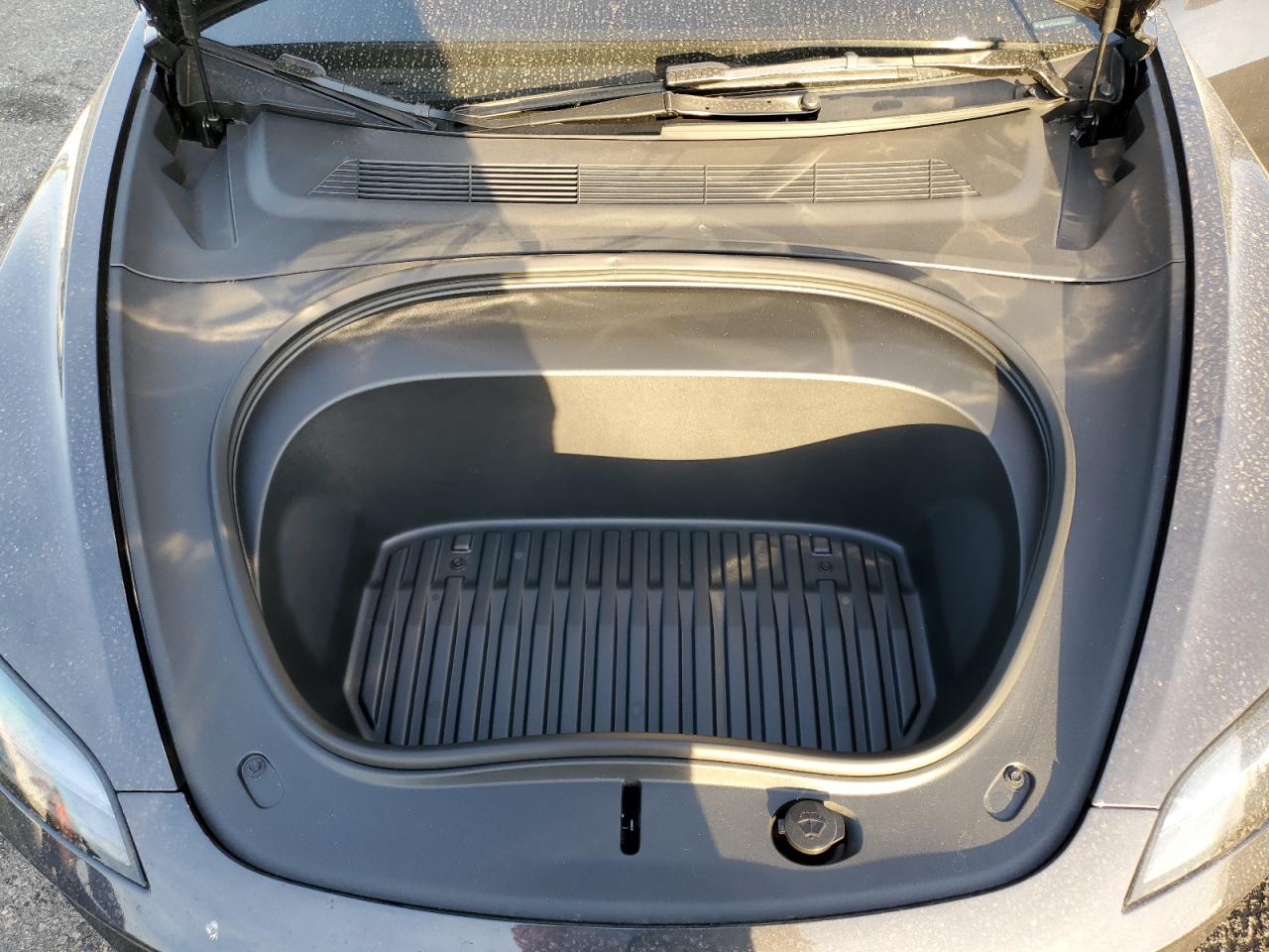2024 TESLA MODEL 3  VIN:5YJ3E1EA4RF855661