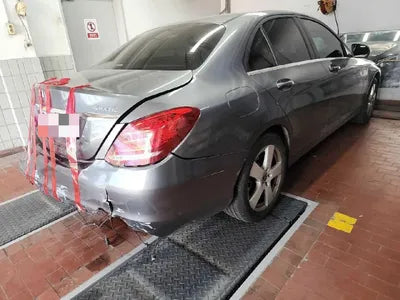 2017 Mercedes-Benz C 200 VIN: