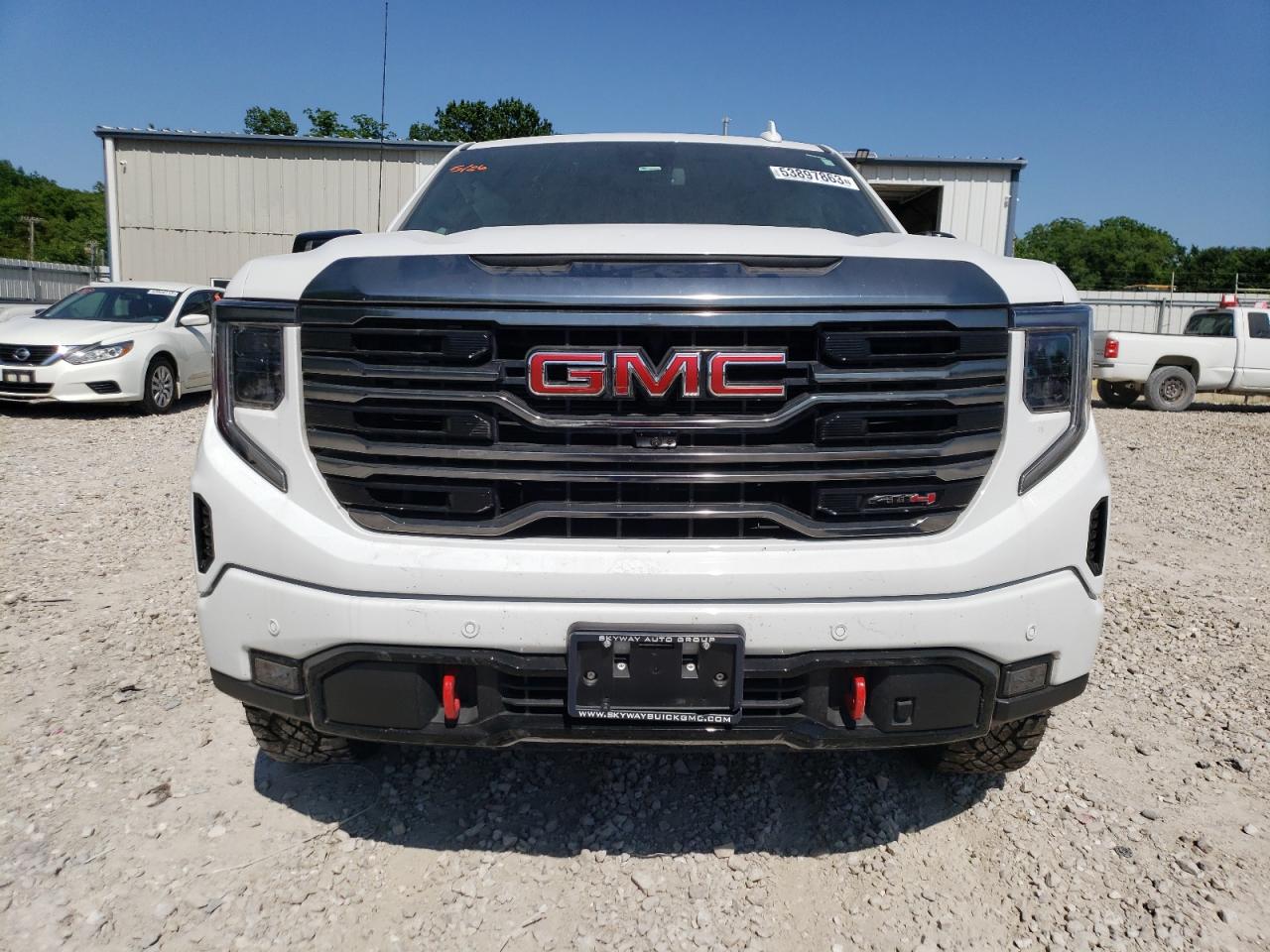 2022 GMC SIERRA K1500 AT4 VIN:1GTUUEET9NZ601688