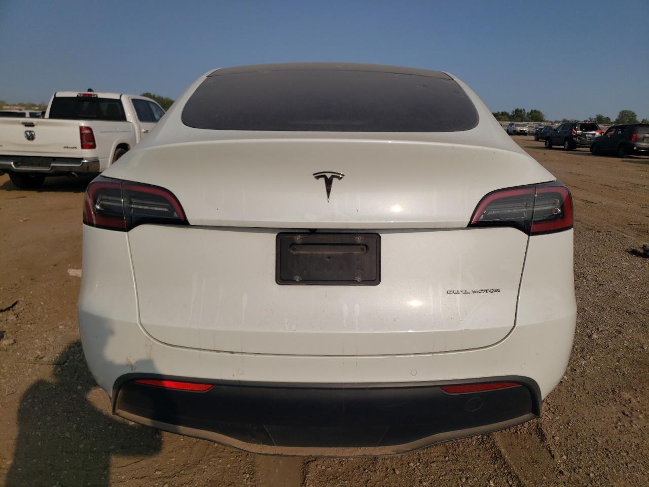 2022 TESLA MODEL Y  VIN:7SAYGAEE2NF383055