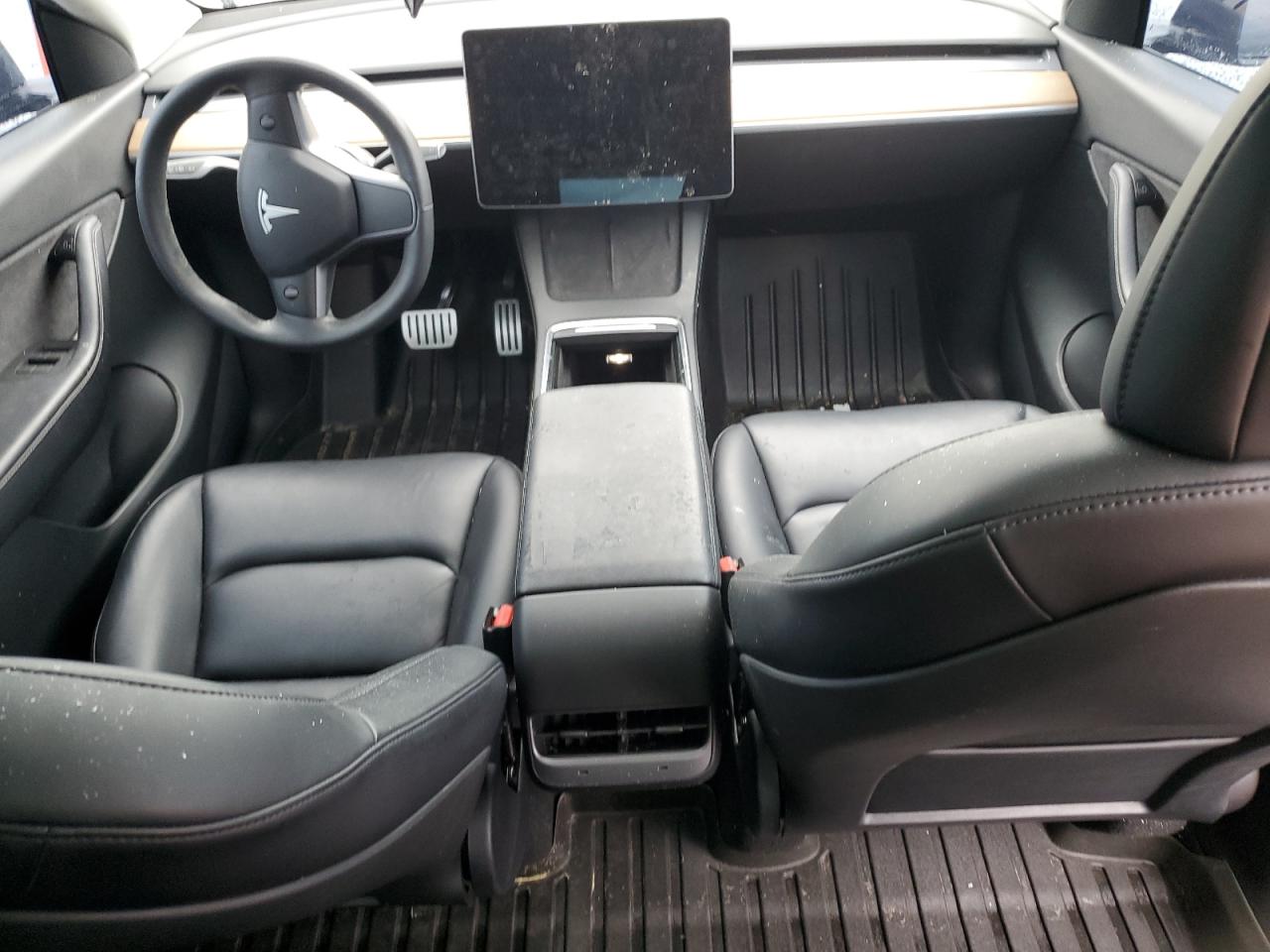 2022 TESLA MODEL Y  VIN:7SAYGDEF5NF376840
