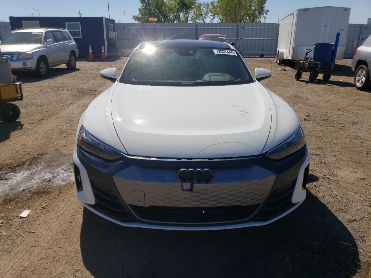 2022 AUDI E-TRON GT PREMIUM PLUS VIN:WAUFJBFW8N7010379