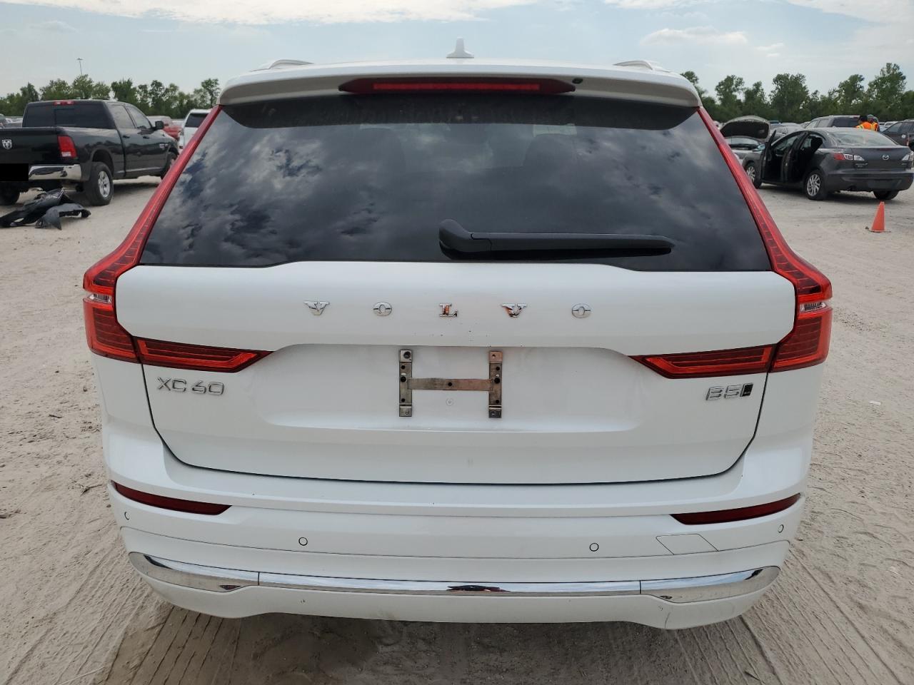 2023 VOLVO XC60 PLUS VIN:YV4L12RE5P1273831