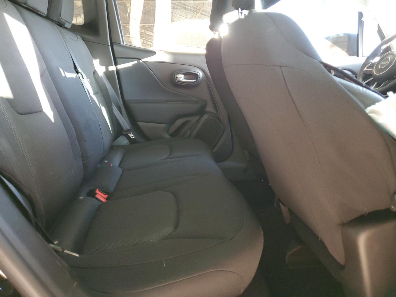2023 JEEP RENEGADE LATITUDE VIN:ZACNJDB15PPP12389