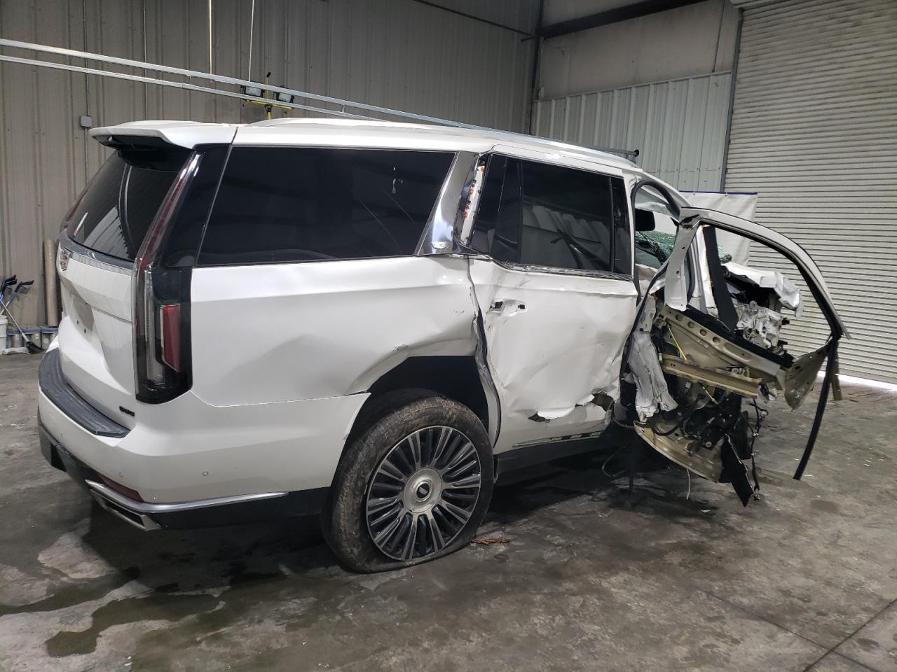 2022 CADILLAC ESCALADE PREMIUM LUXURY VIN:2T1BU4EE0DC985033