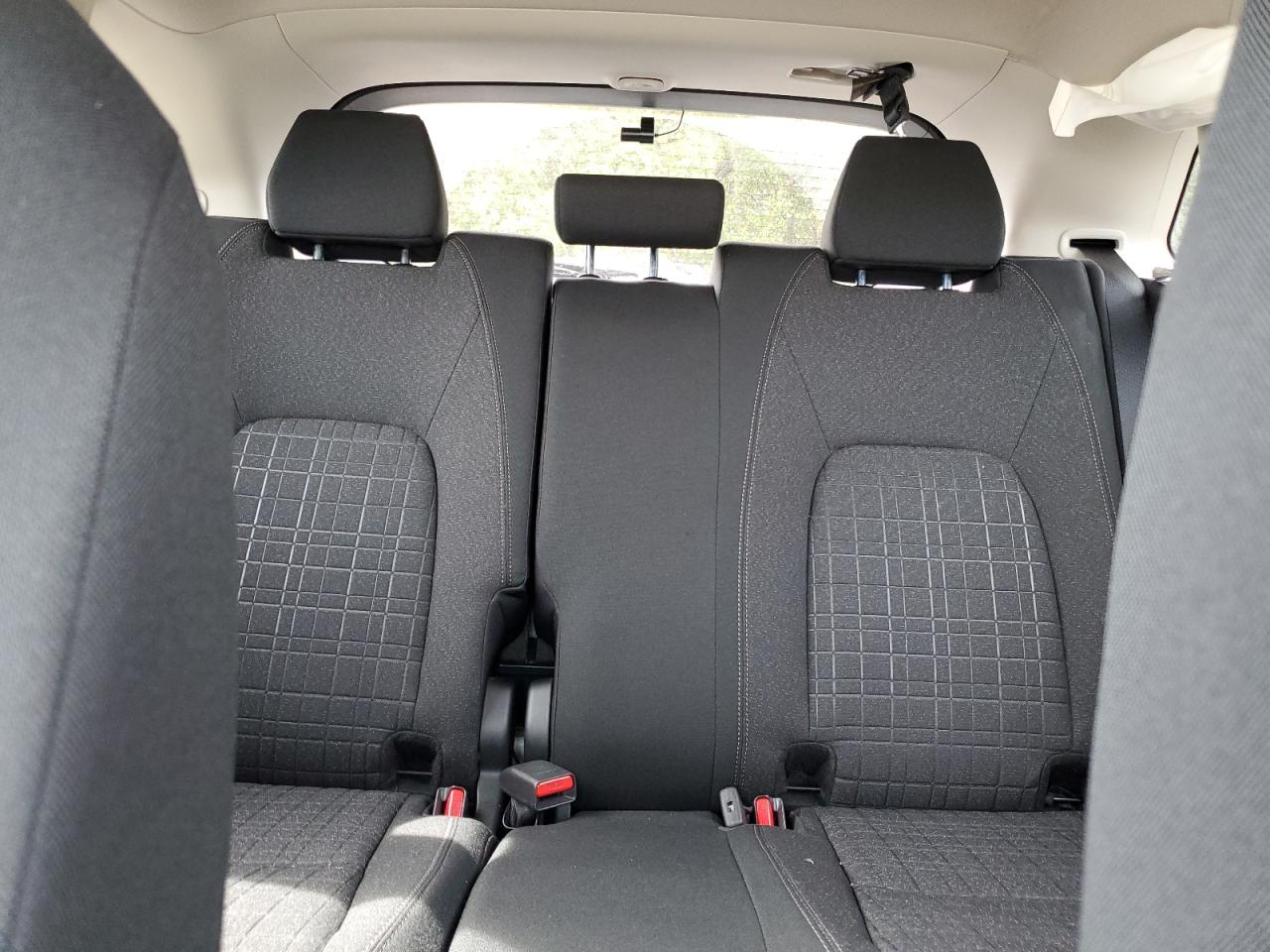 2024 HONDA HR-V LX VIN:3CZRZ1H36RM101002