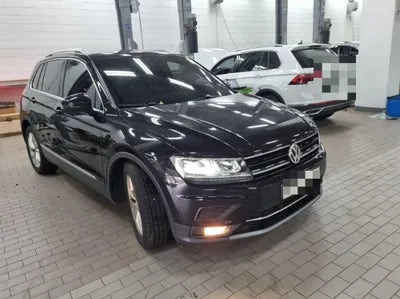 2020 Volkswagen Tiguan VIN: