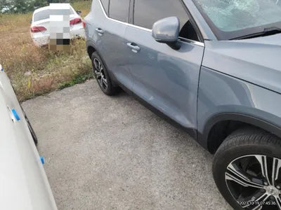 2019 Volvo XC40 VIN: