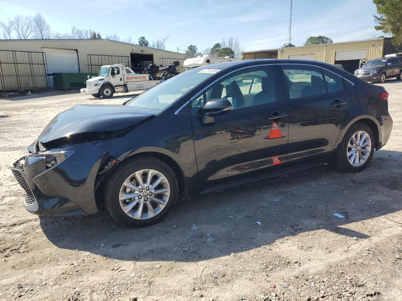 2022 TOYOTA COROLLA XLE VIN:5YFFPMAE1NP354341