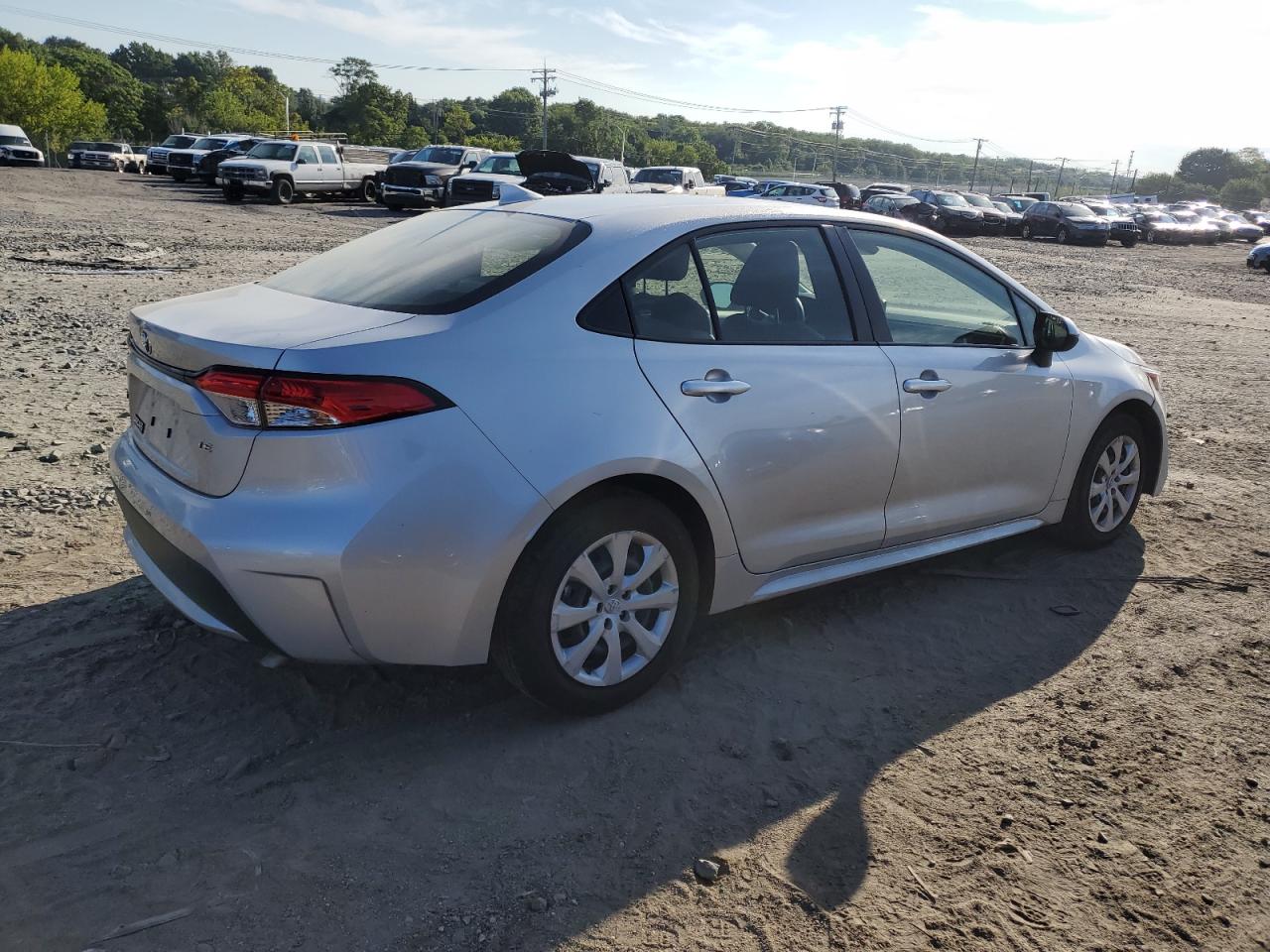 2022 TOYOTA COROLLA LE VIN:JTDEPMAE6N3028586