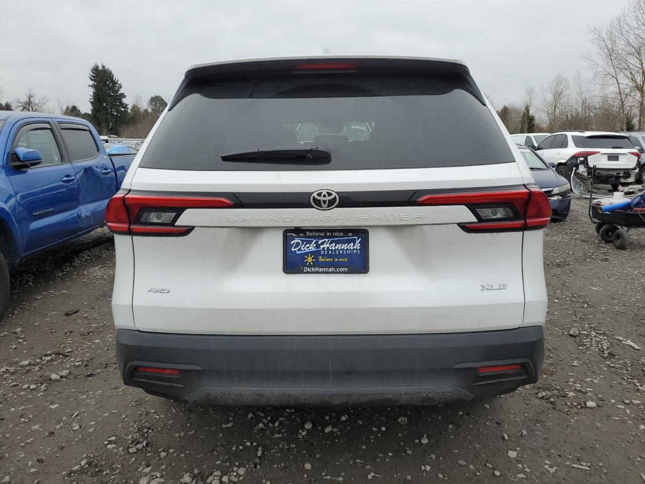 2024 TOYOTA GRAND HIGHLANDER XLE VIN:5TDAAAB52RS054216