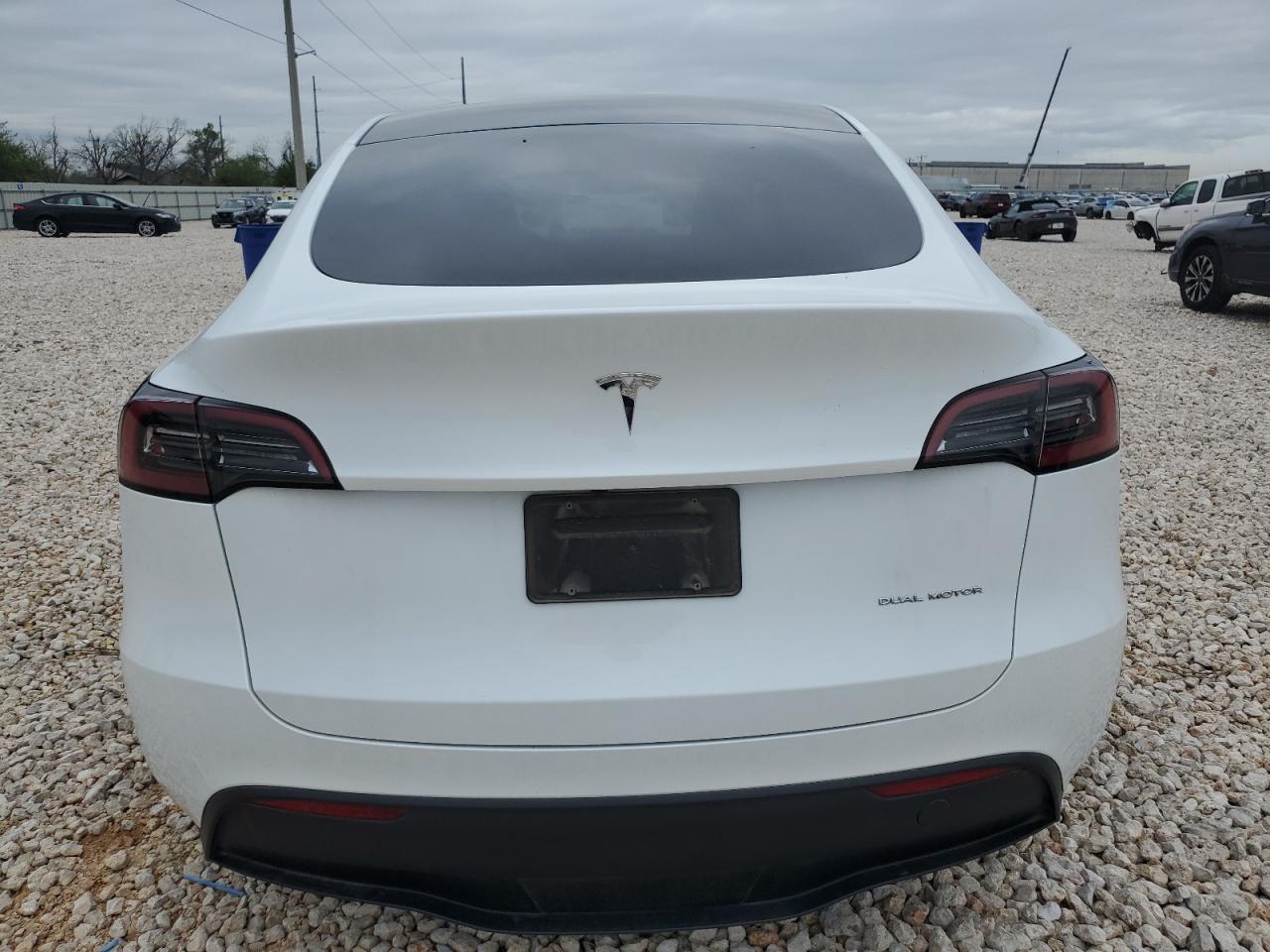 2023 TESLA MODEL Y  VIN:7SAYGDEE4PA041852