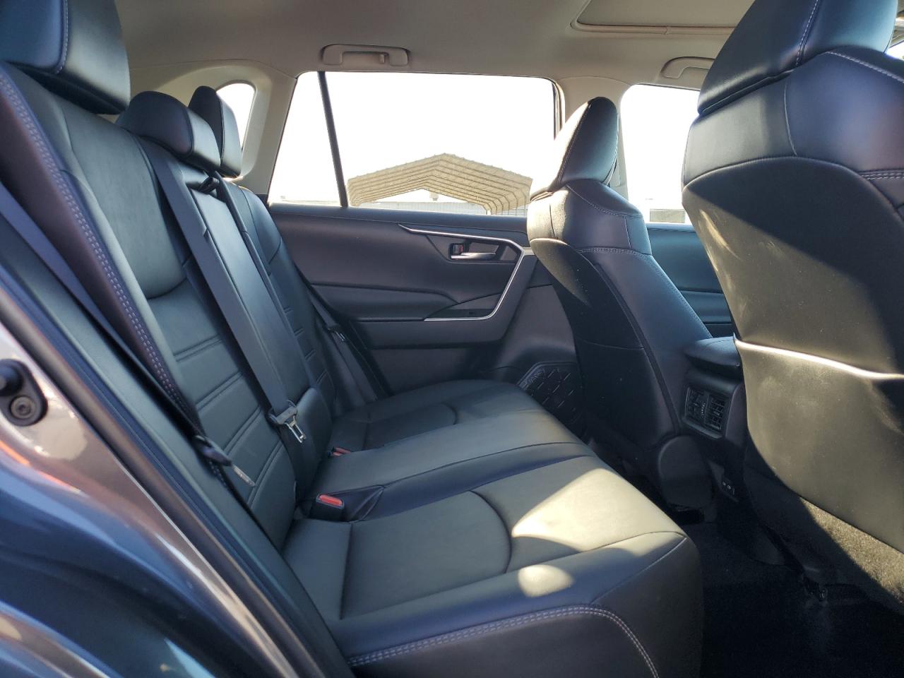 2022 TOYOTA RAV4 XLE PREMIUM VIN:2T3C1RFV7NC209192