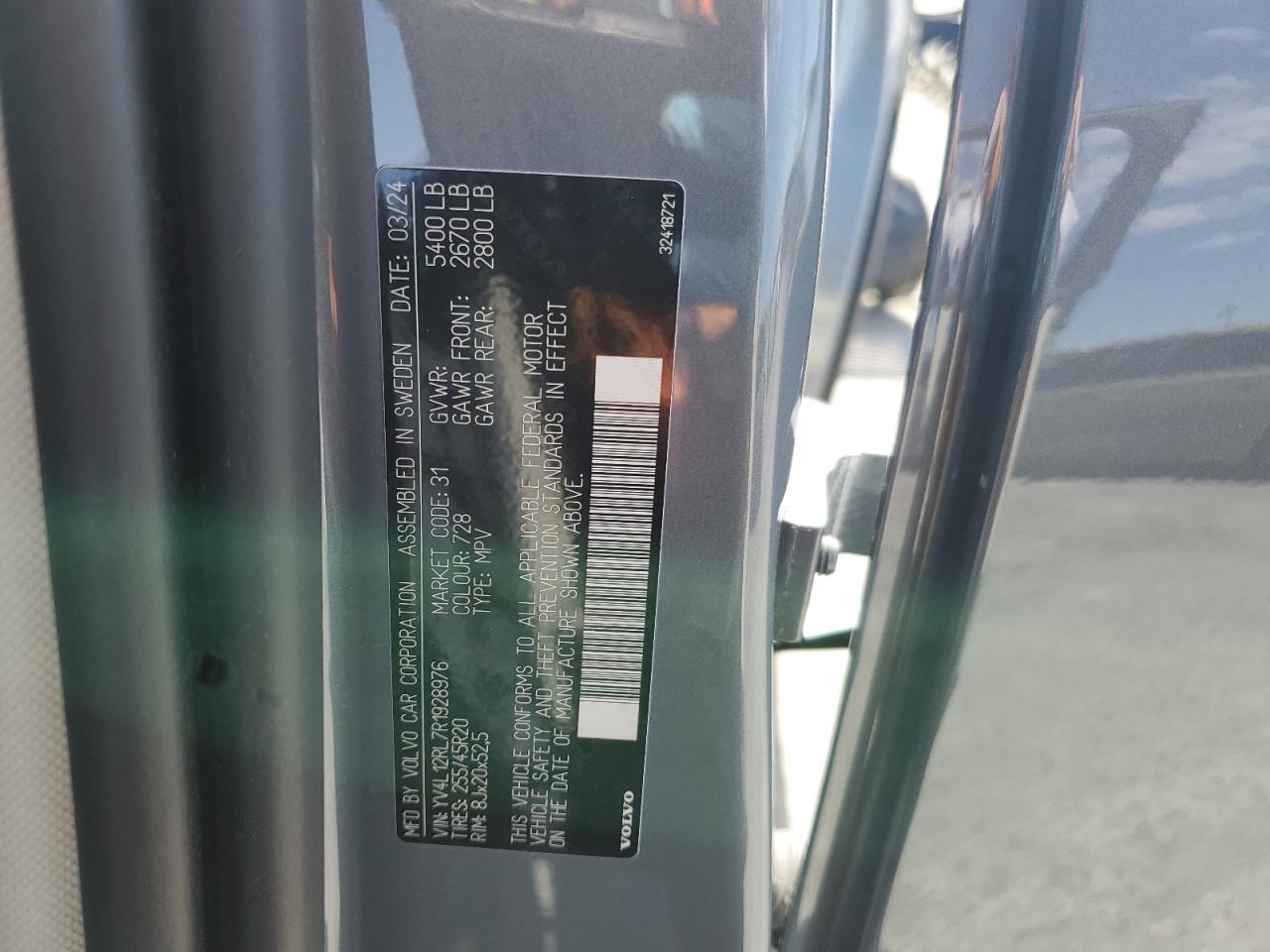 2024 VOLVO XC60 PLUS VIN:YV4L12RL7R1928976