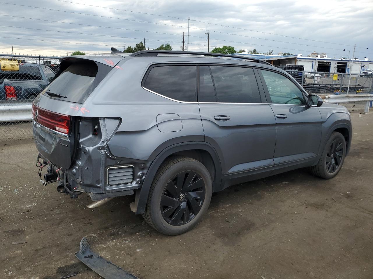 2024 VOLKSWAGEN ATLAS SE VIN:1V2HR2CA3RC517604