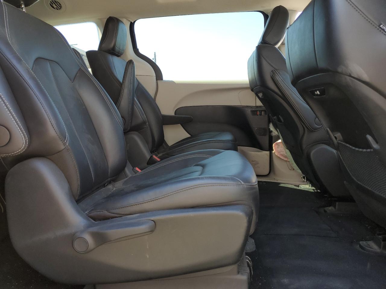 2024 CHRYSLER PACIFICA HYBRID SELECT VIN:2C4RC1S70RR150160