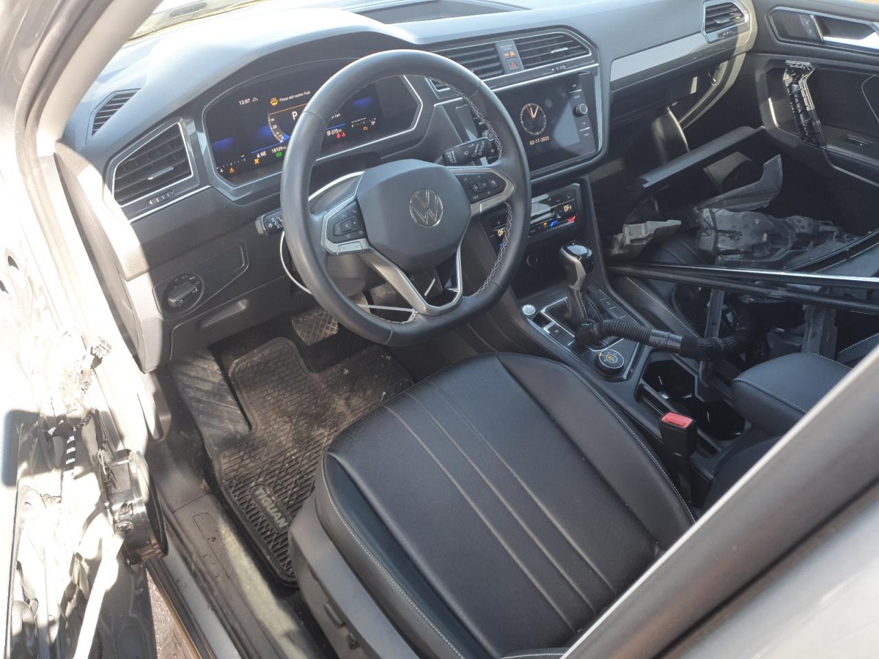 2023 VOLKSWAGEN TIGUAN SE VIN:3VV2B7AX1PM065939
