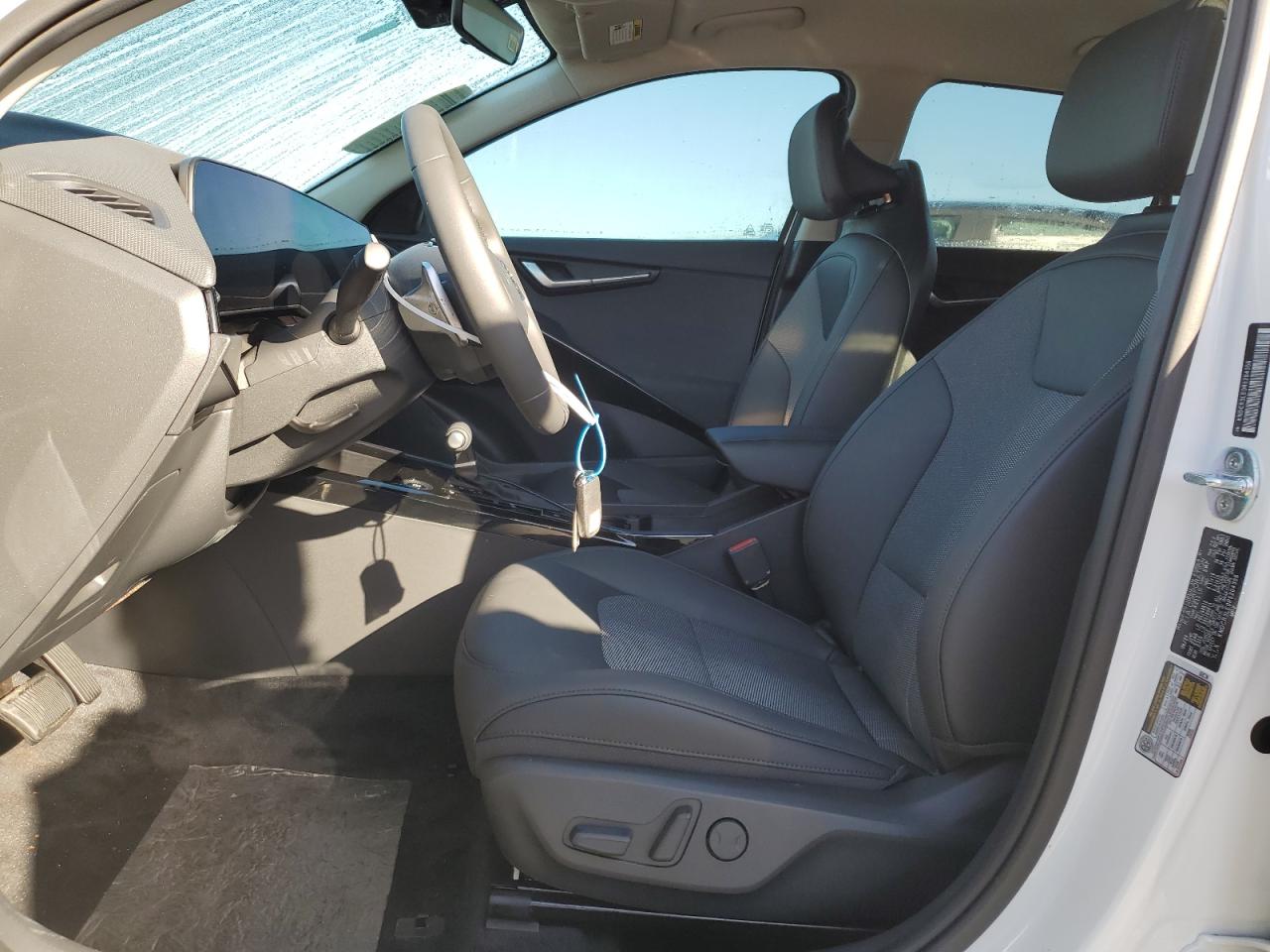 2024 KIA NIRO EX VIN:KNDCR3LE0R5204356