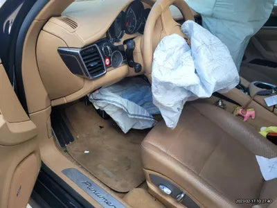 2015 Porsche Panamera VIN: