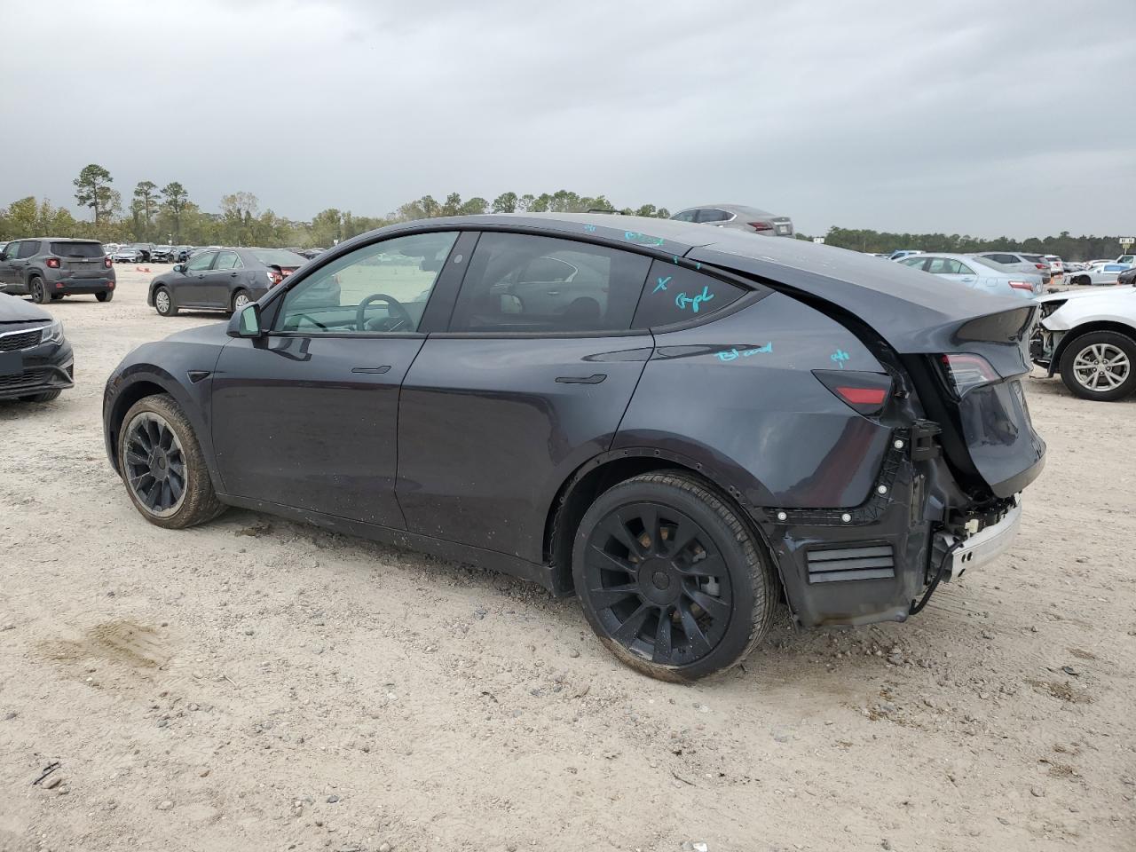 2024 TESLA MODEL Y  VIN:7SAYGDED0RF044759