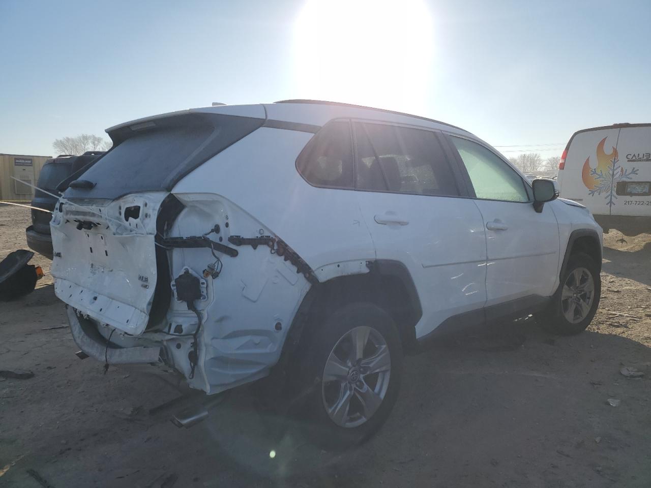 2022 TOYOTA RAV4 XLE VIN:2T3P1RFV8NC268883