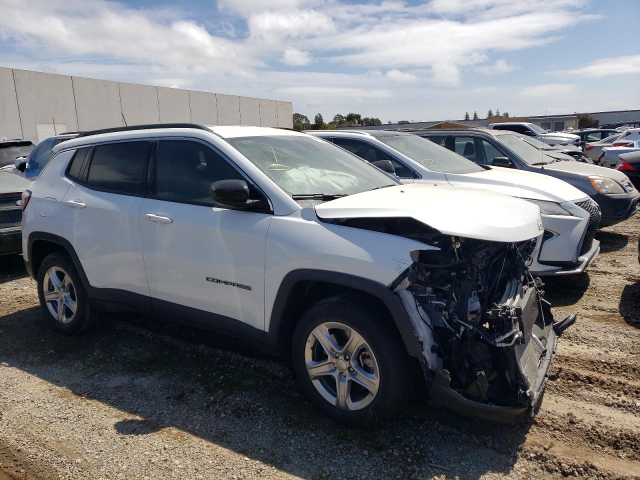 2023 JEEP COMPASS LATITUDE VIN:3C4NJDBN3PT562295