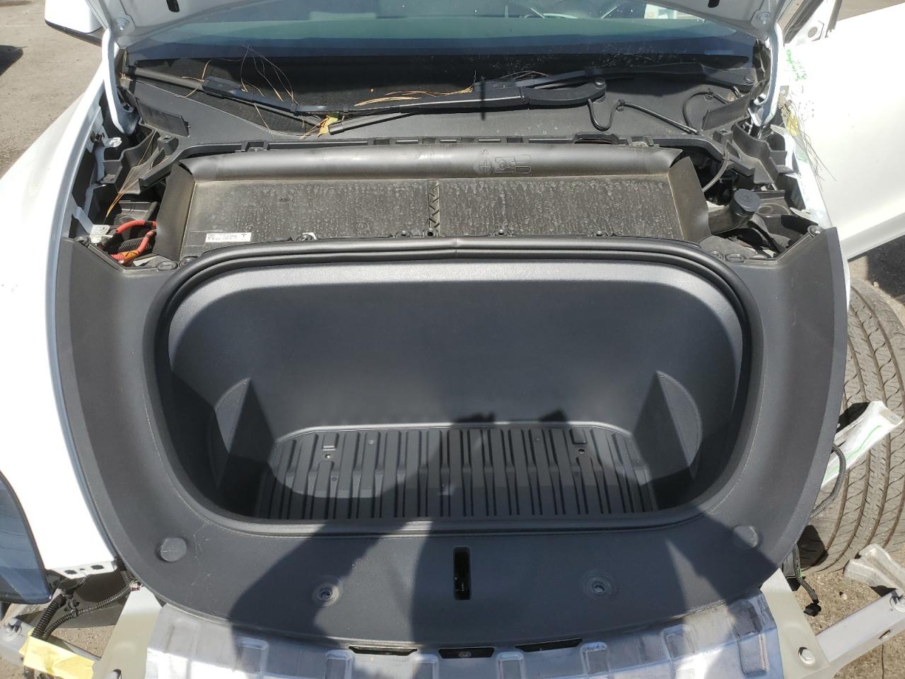 2022 TESLA MODEL Y  VIN:7SAYGDEE2NF515569