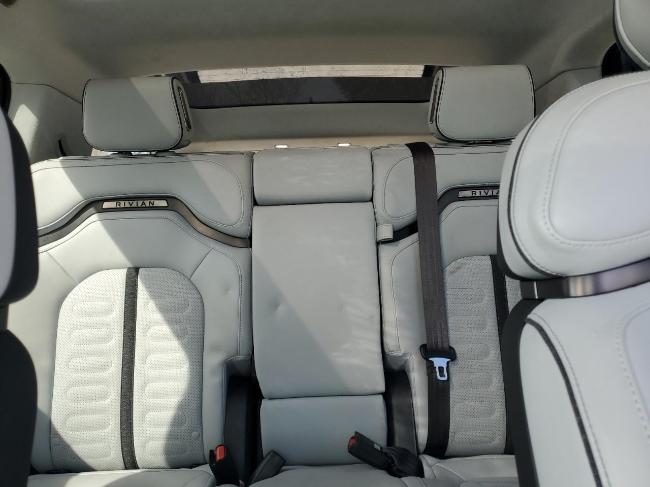 2024 RIVIAN R1S ADVENTURE VIN:7PDSGABA1RN030813