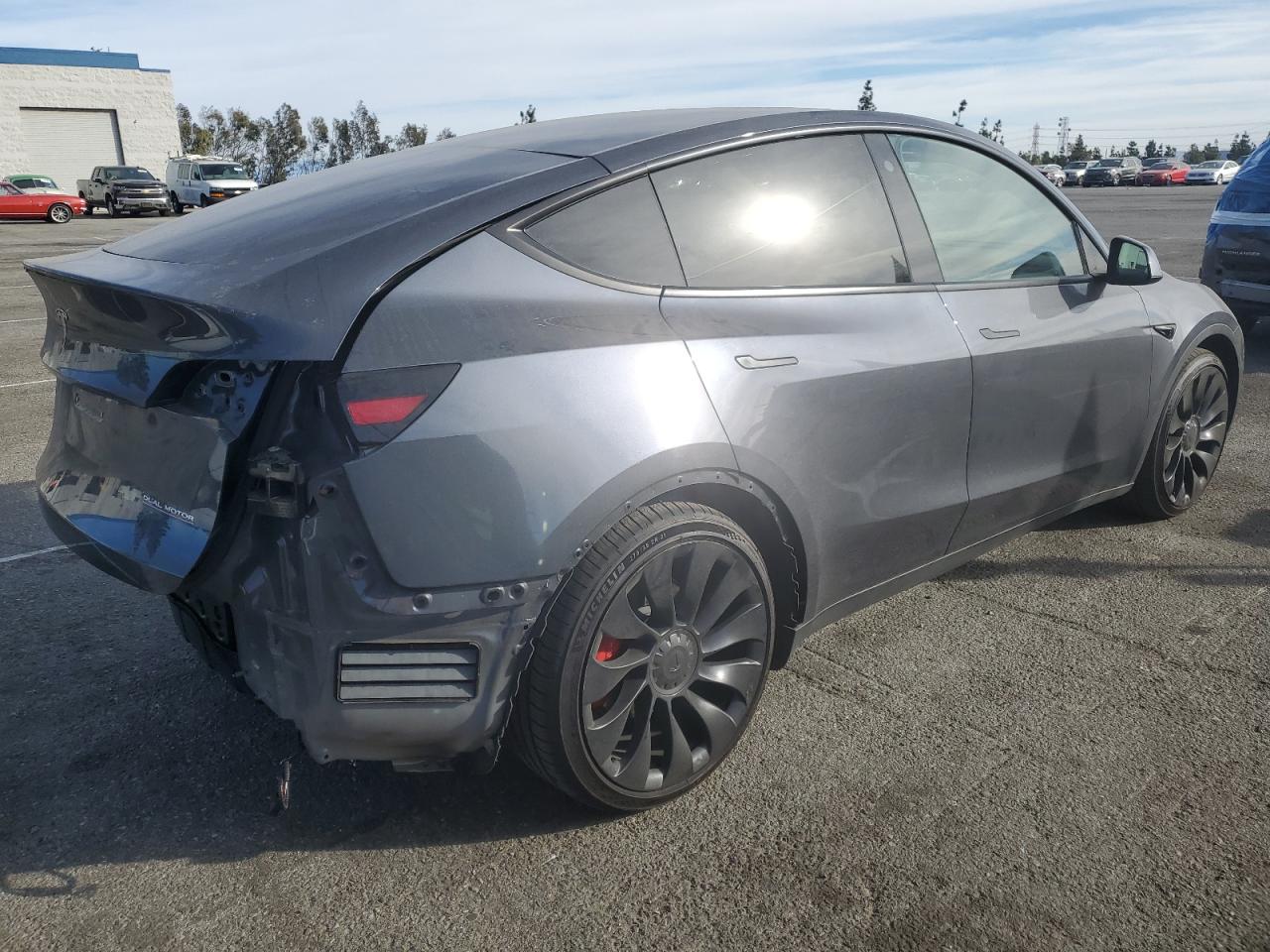 2022 TESLA MODEL Y  VIN:7SAYGDEFXNF510533