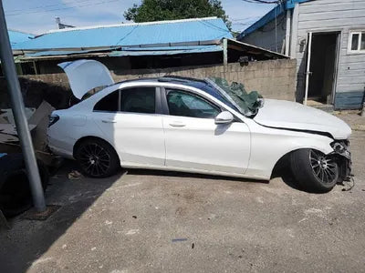 2017 Mercedes-Benz C 200 VIN: