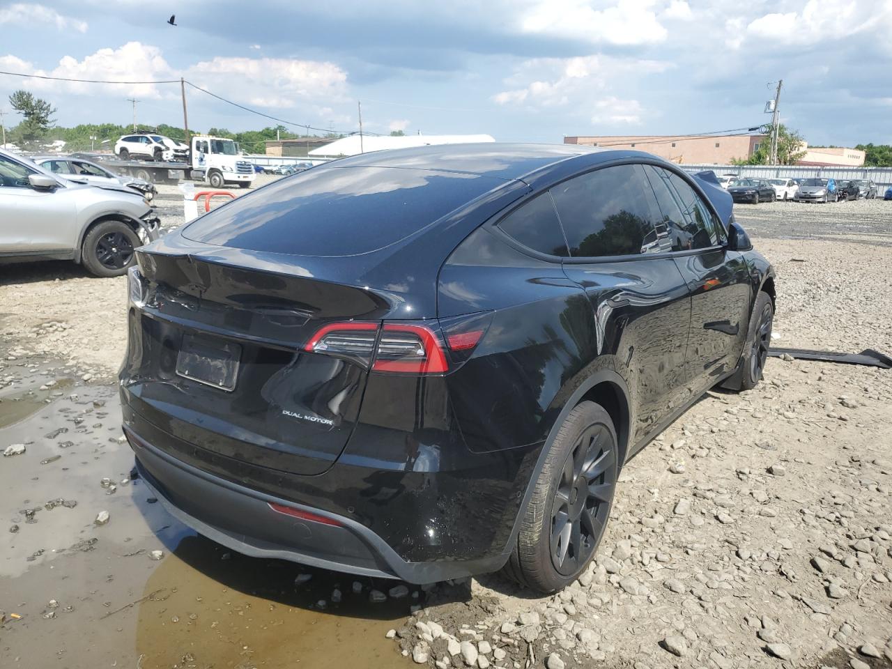 2022 TESLA MODEL Y  VIN:7SAYGDEE2NA013657