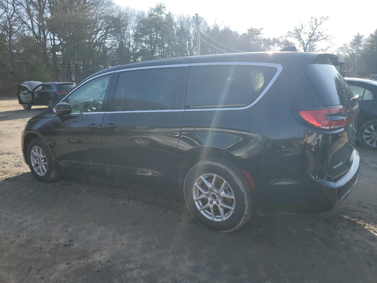 2024 CHRYSLER PACIFICA TOURING L VIN:2C4RC1BGXRR136170
