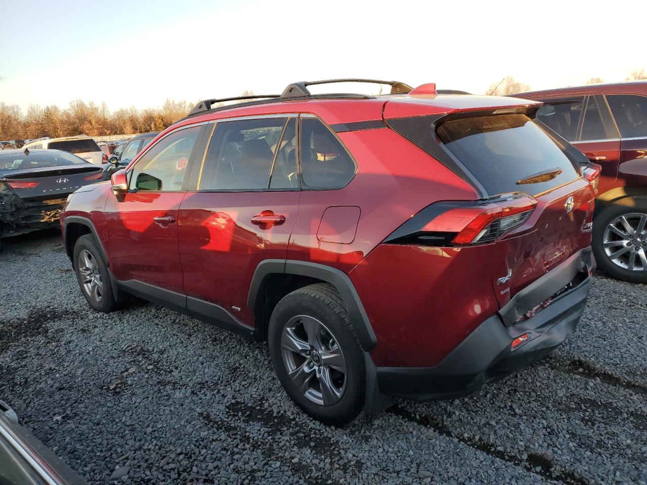 2024 TOYOTA RAV4 XLE VIN:JTMRWRFV1RD238717
