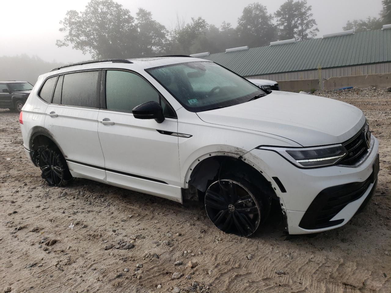 2022 VOLKSWAGEN TIGUAN SE R-LINE BLACK VIN:3VV8B7AX2NM155009