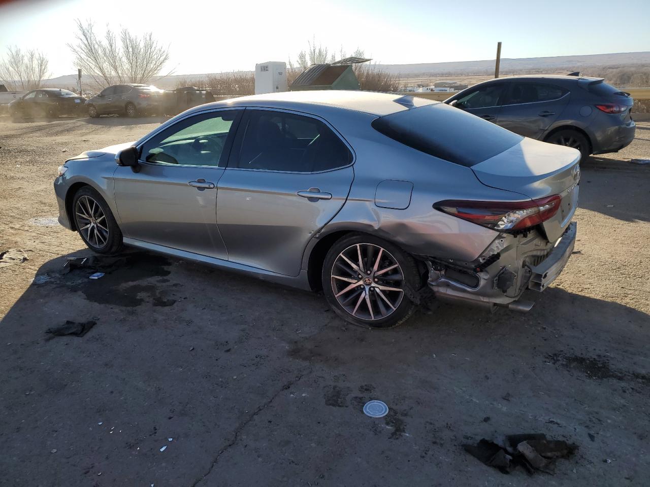 2022 TOYOTA CAMRY XLE VIN:4T1F31AK2NU577132