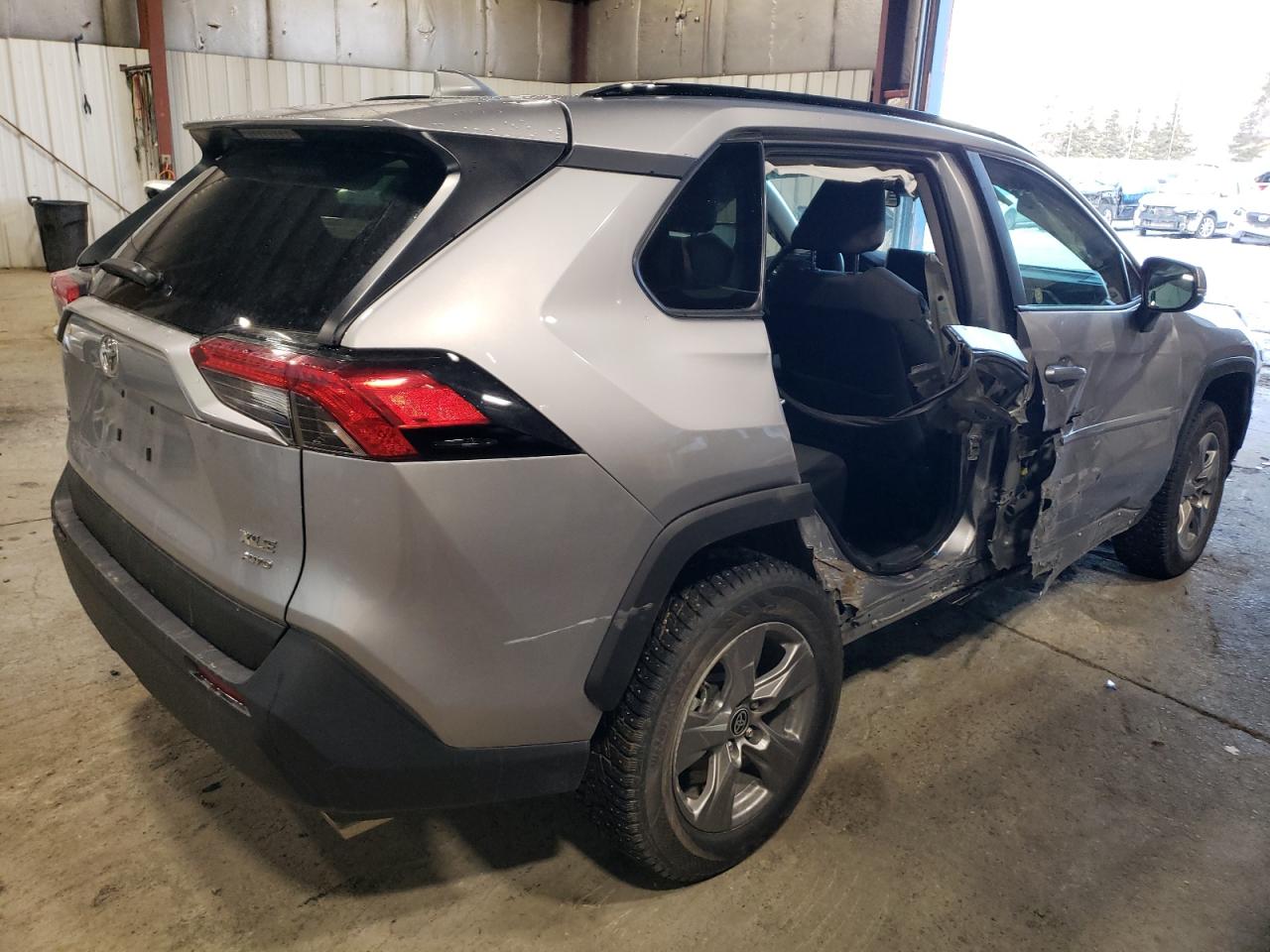 2024 TOYOTA RAV4 XLE VIN:2T3P1RFV1RC447319