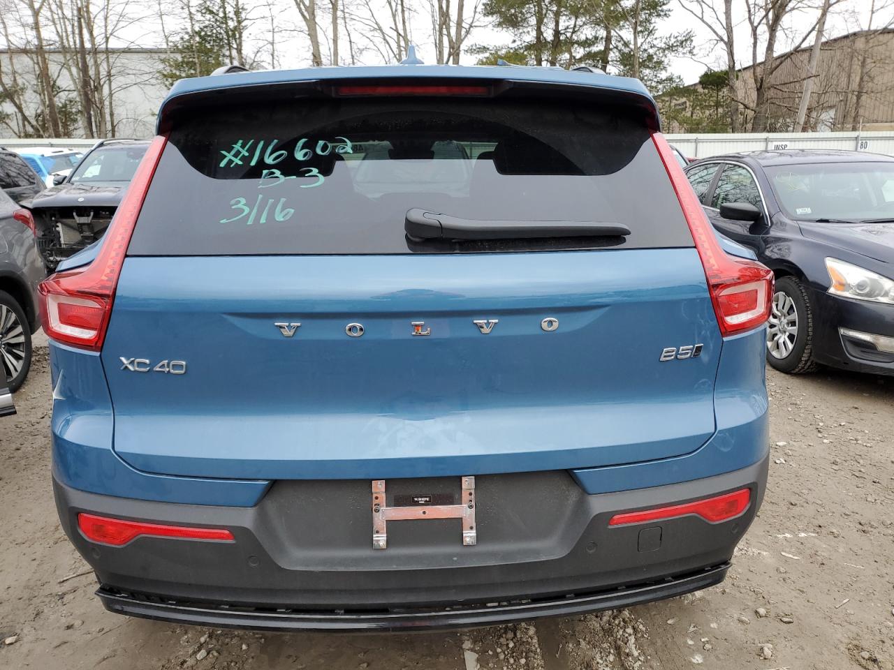 2024 VOLVO XC40 CORE VIN:YV4L12UK4R2311107