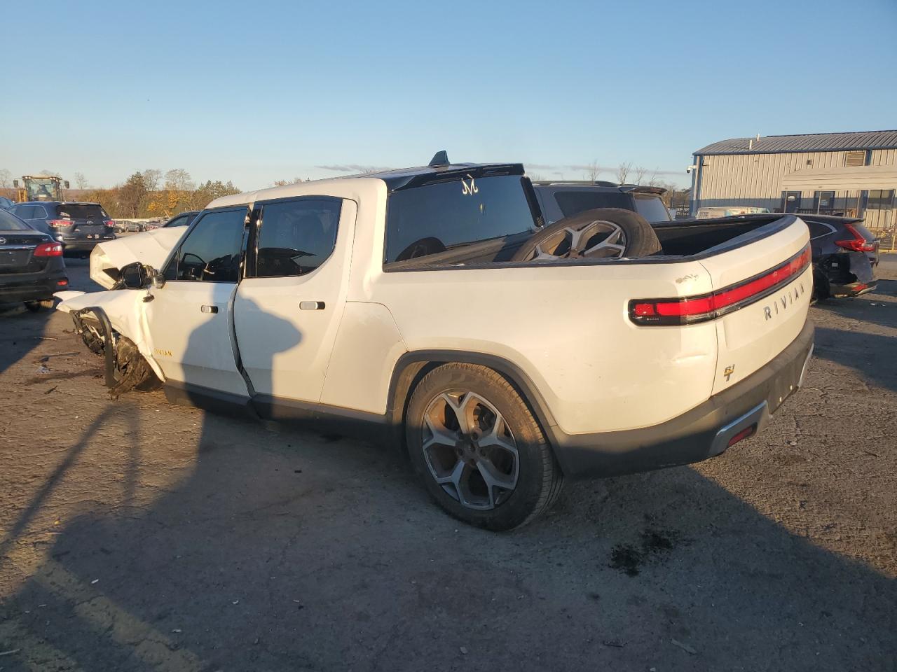 2023 RIVIAN R1T ADVENTURE VIN:7FCTGAAAXPN018017