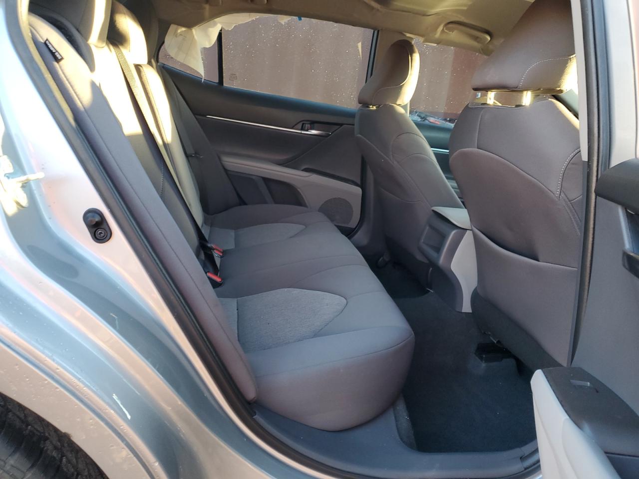 2022 TOYOTA CAMRY LE VIN:4T1C11AK6NU072218
